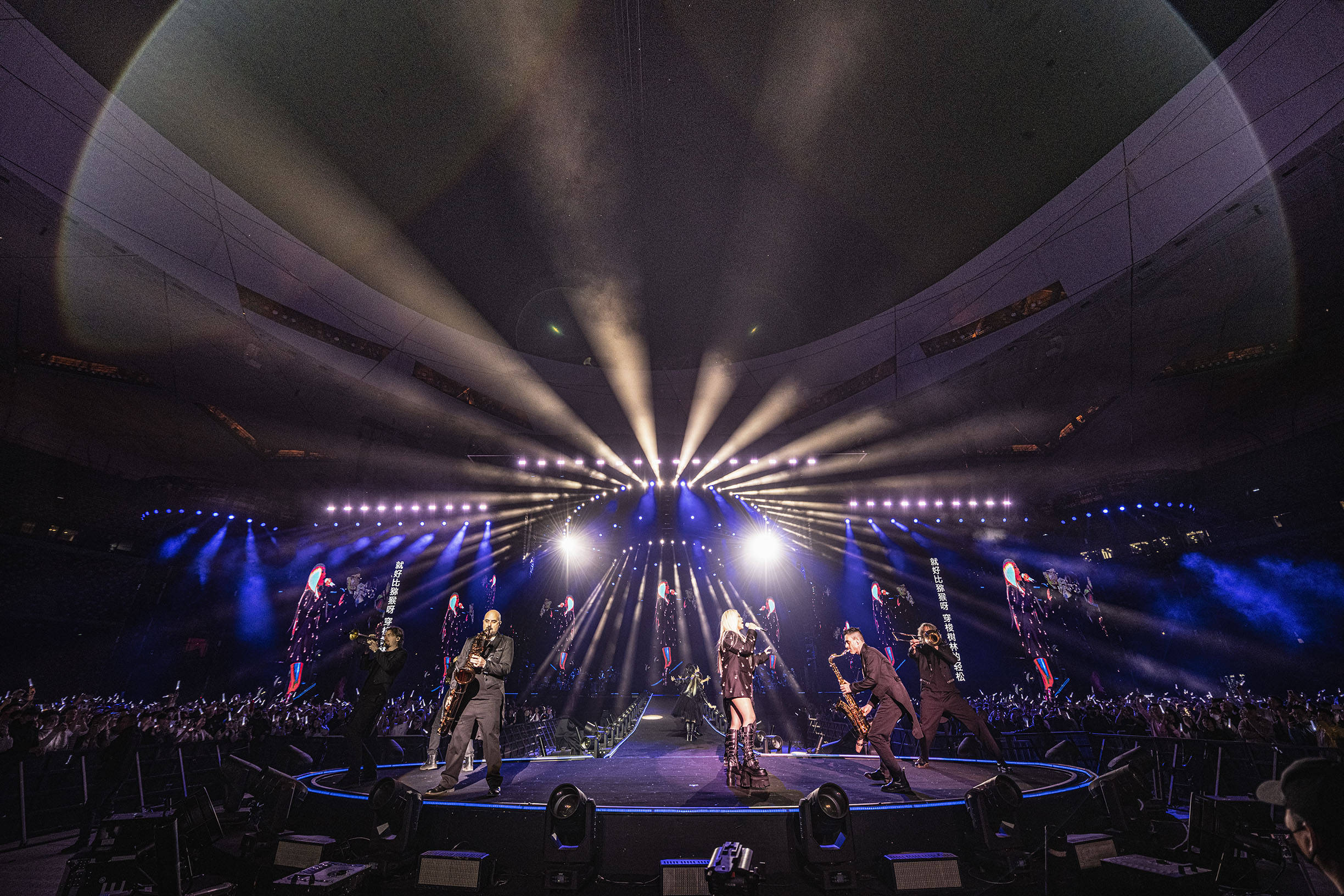 花车绕场第一人!张惠妹北京鸟巢两日连唱嗨爆