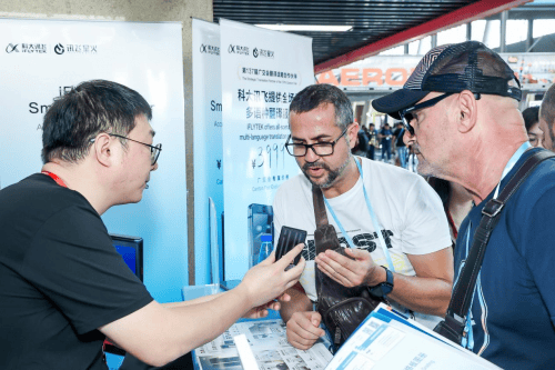 讯飞翻译机成为跨境交流“隐形盟友”:土耳其商人连购15台