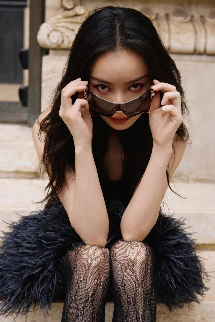 时装周上的女明星，秋冬氛围感一键封顶！