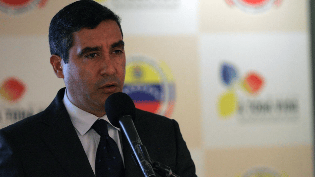 马杜罗“有条件投降”，希望下台前留个体面，却被特朗普无情拒绝了